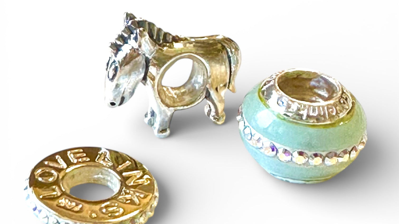 2026ニューイヤースペシャルチャームセット限定発売